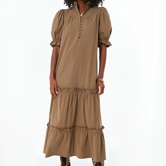 POMANDER PLACE

Selena Maxi Dress - Picture 2 of 10